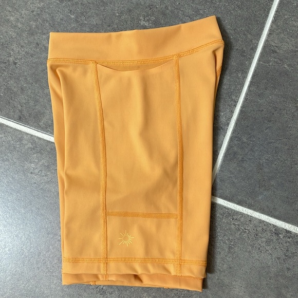 Offline by Aerie Goals High-Rise Pocket 4” Bike Short size XXS - Picture 3 of 9